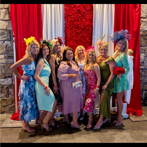 Meet your Posher, Nicole - Picture 16 of 16